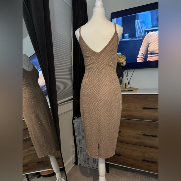 Privy Tan Sparkling Patterned Midi Dress - Picture 4 of 7